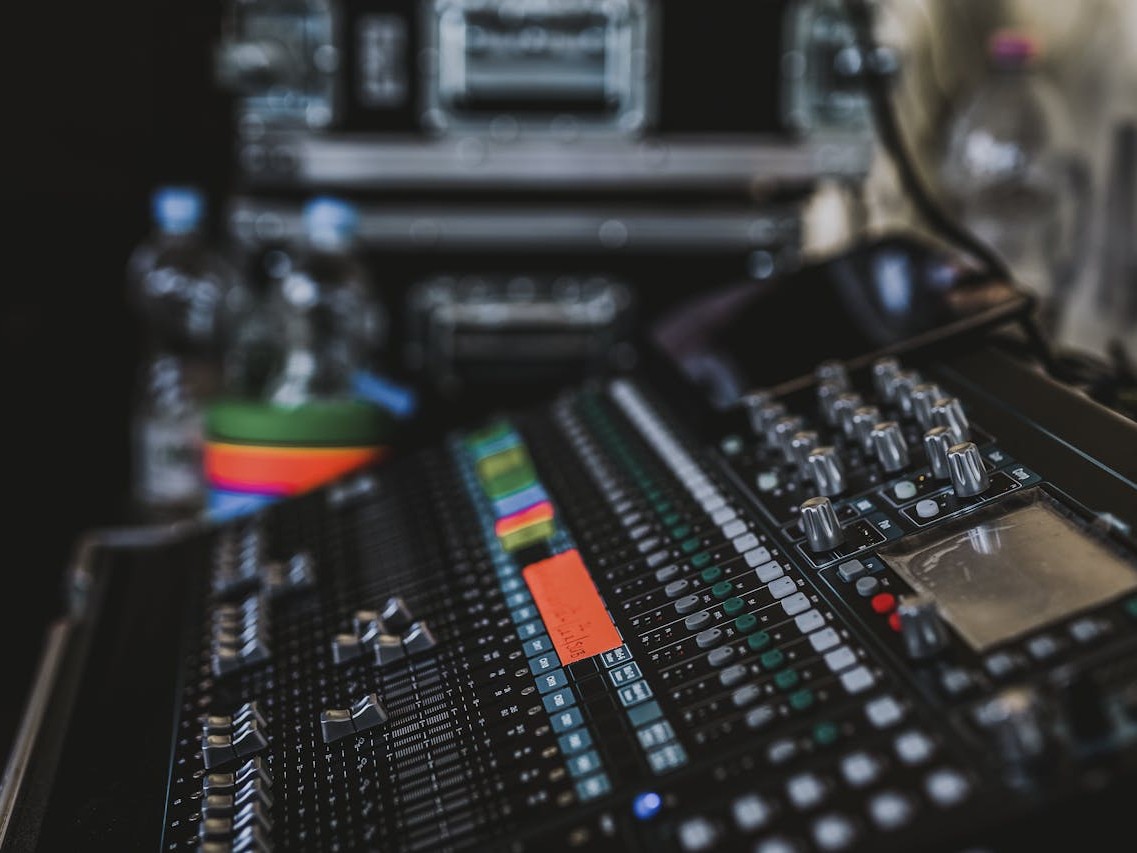 Astudiaethau Cyfryngau/Media Studies/媒体研究